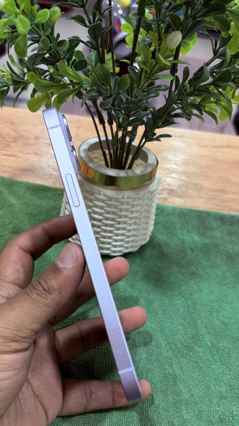 Apple iPhone 14 plus Full Sim Time 2