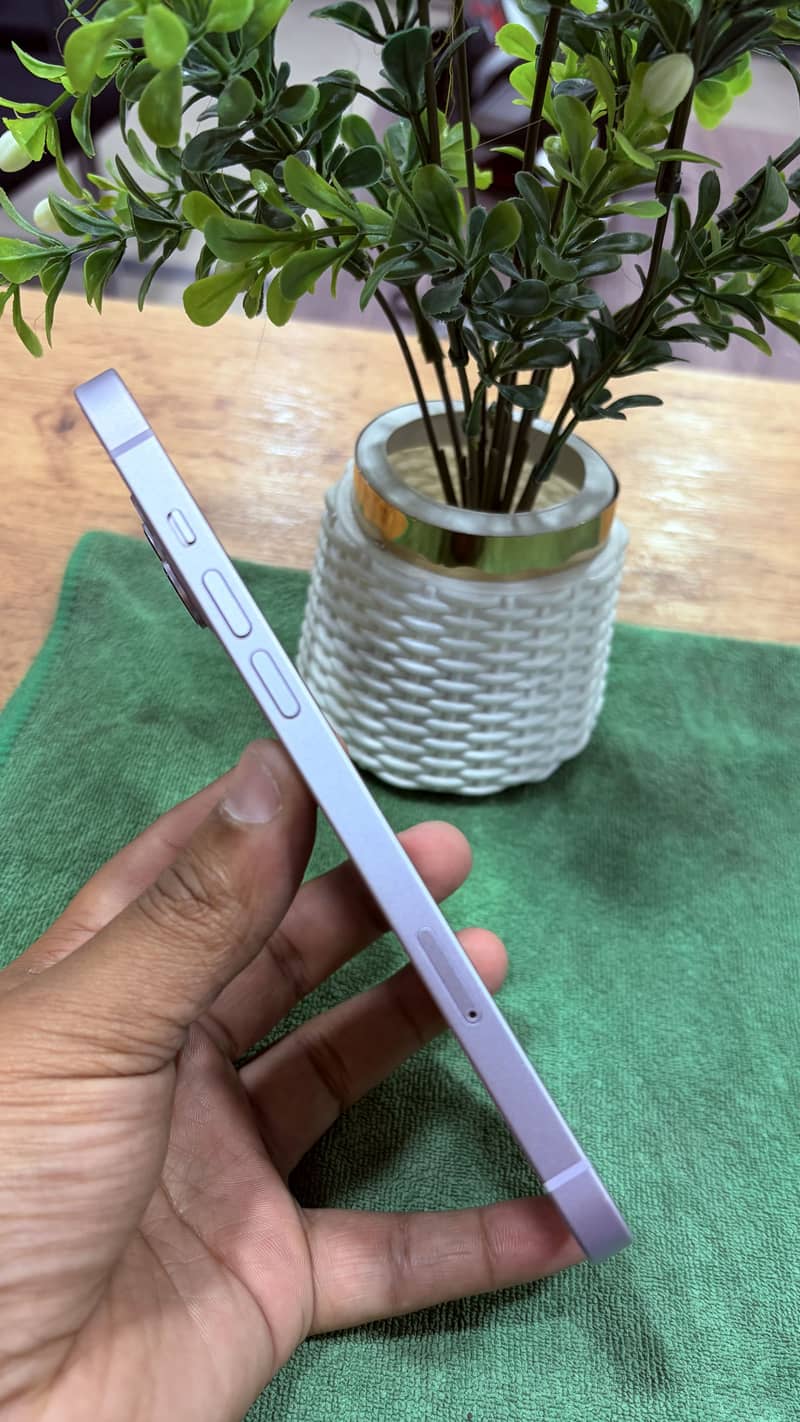 Apple iPhone 14 plus Full Sim Time 3