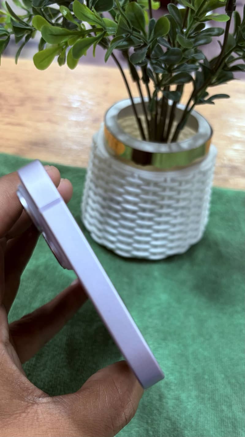 Apple iPhone 14 plus Full Sim Time 5