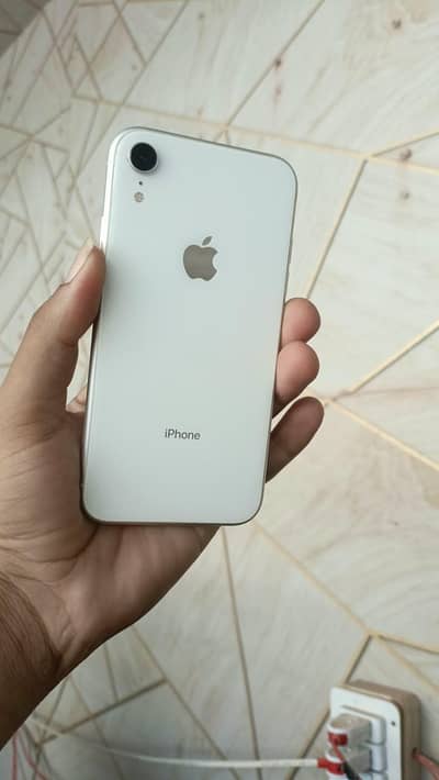 iPhone x PTA proof hai 128 GB a water pack