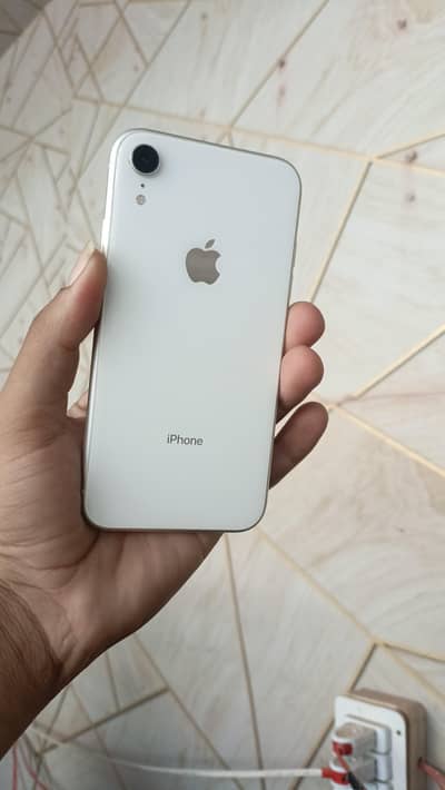 Apple iPhone XR