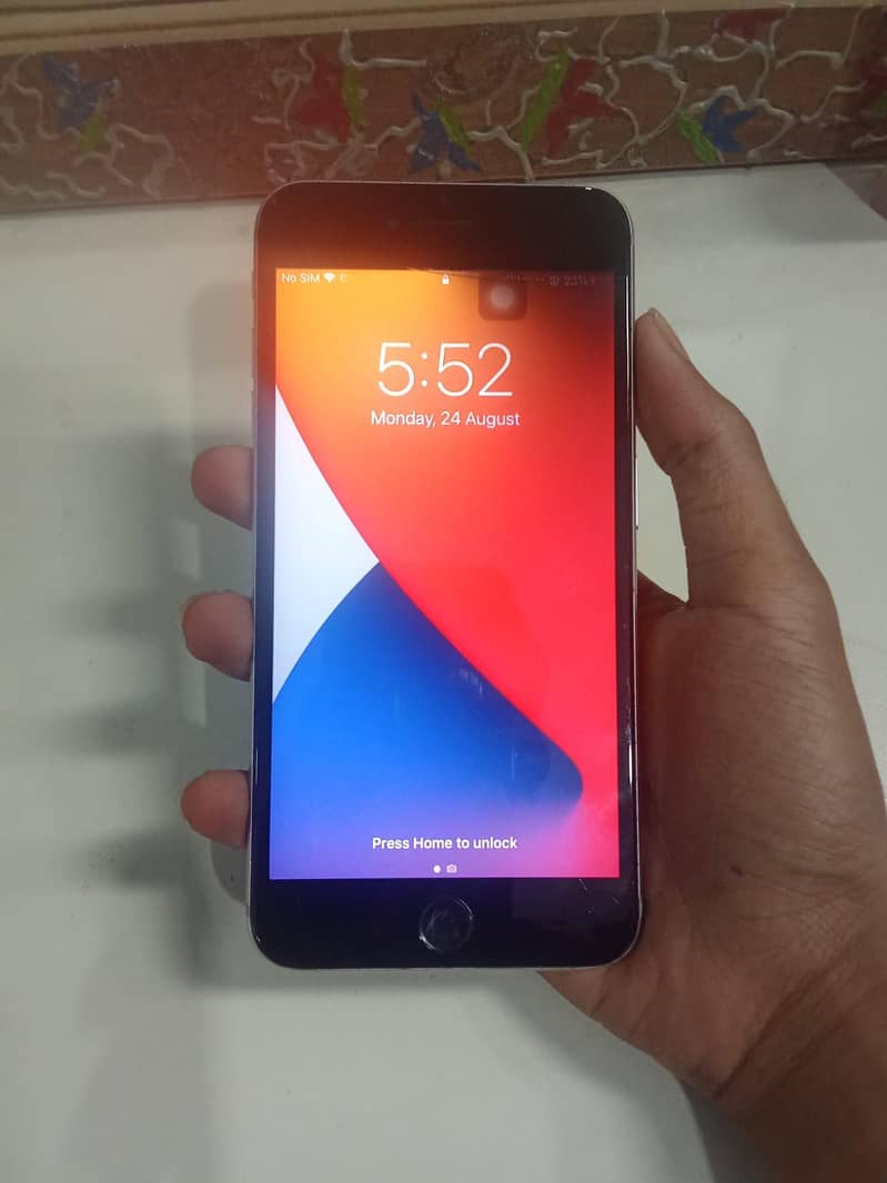 Apple iPhone 6S Plus 0