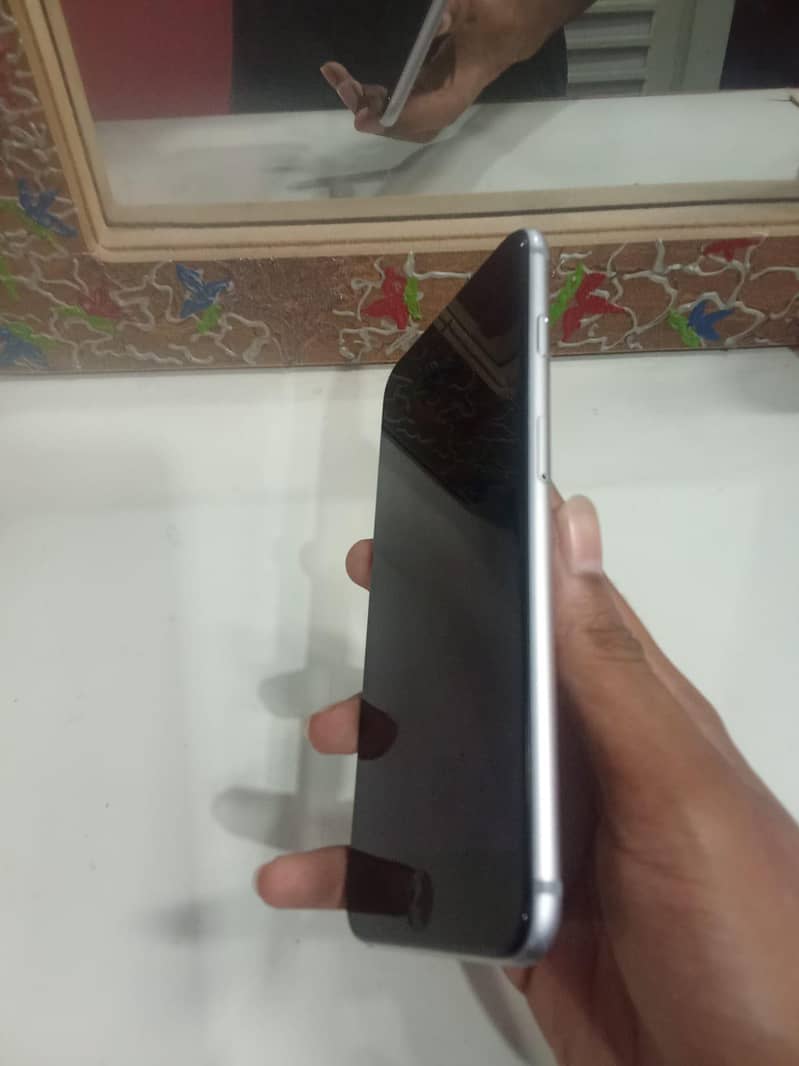 Apple iPhone 6S Plus 1