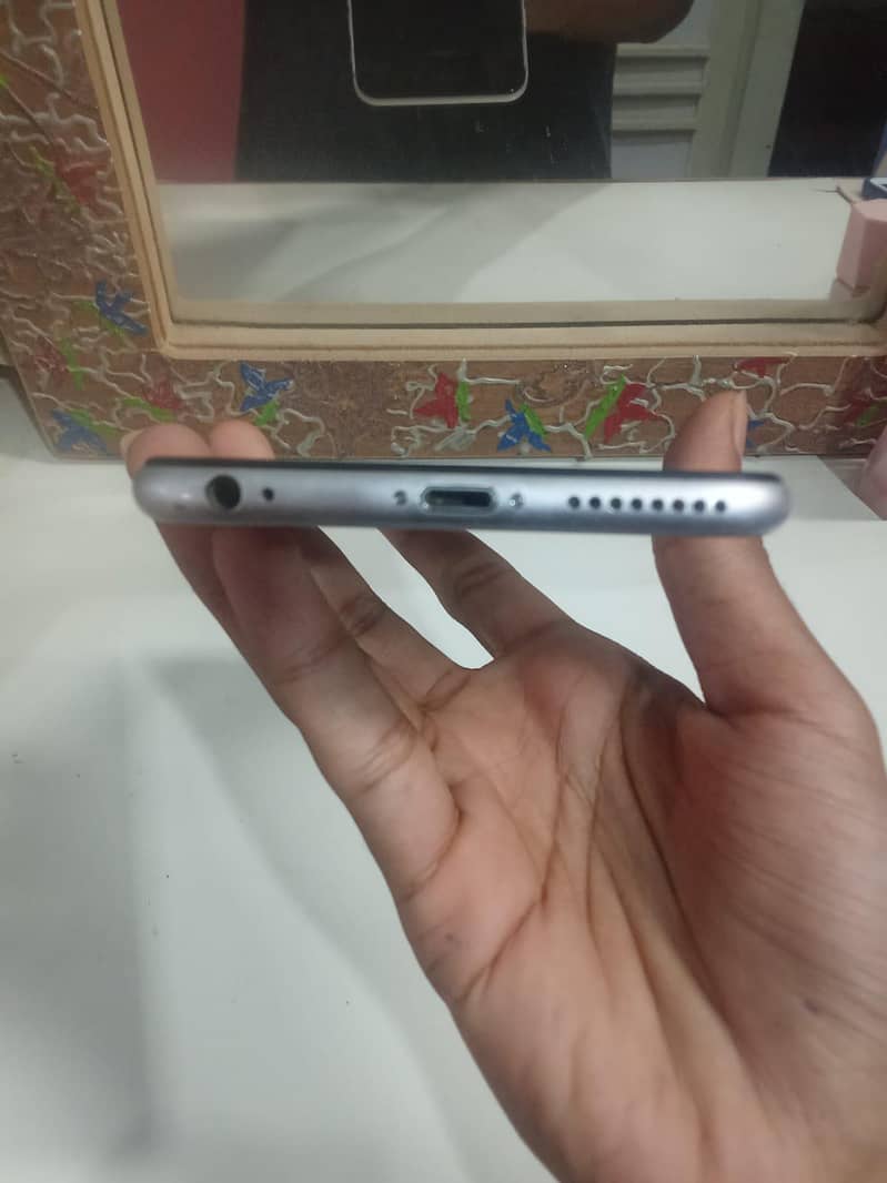 Apple iPhone 6S Plus 3