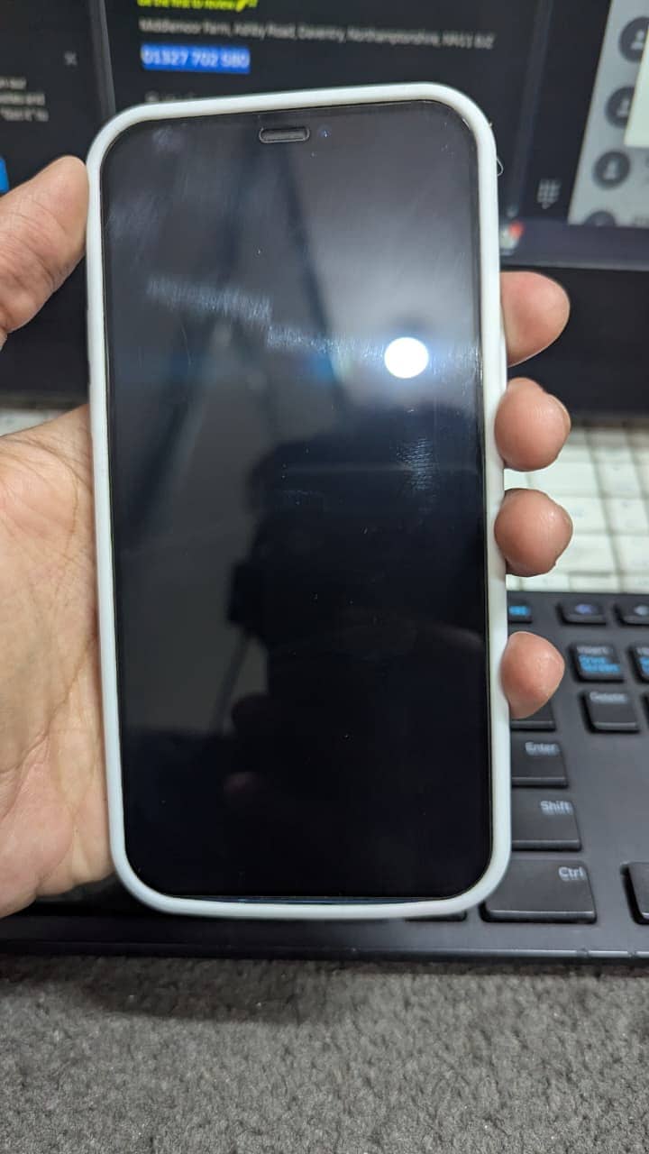 Apple iPhone 12 2