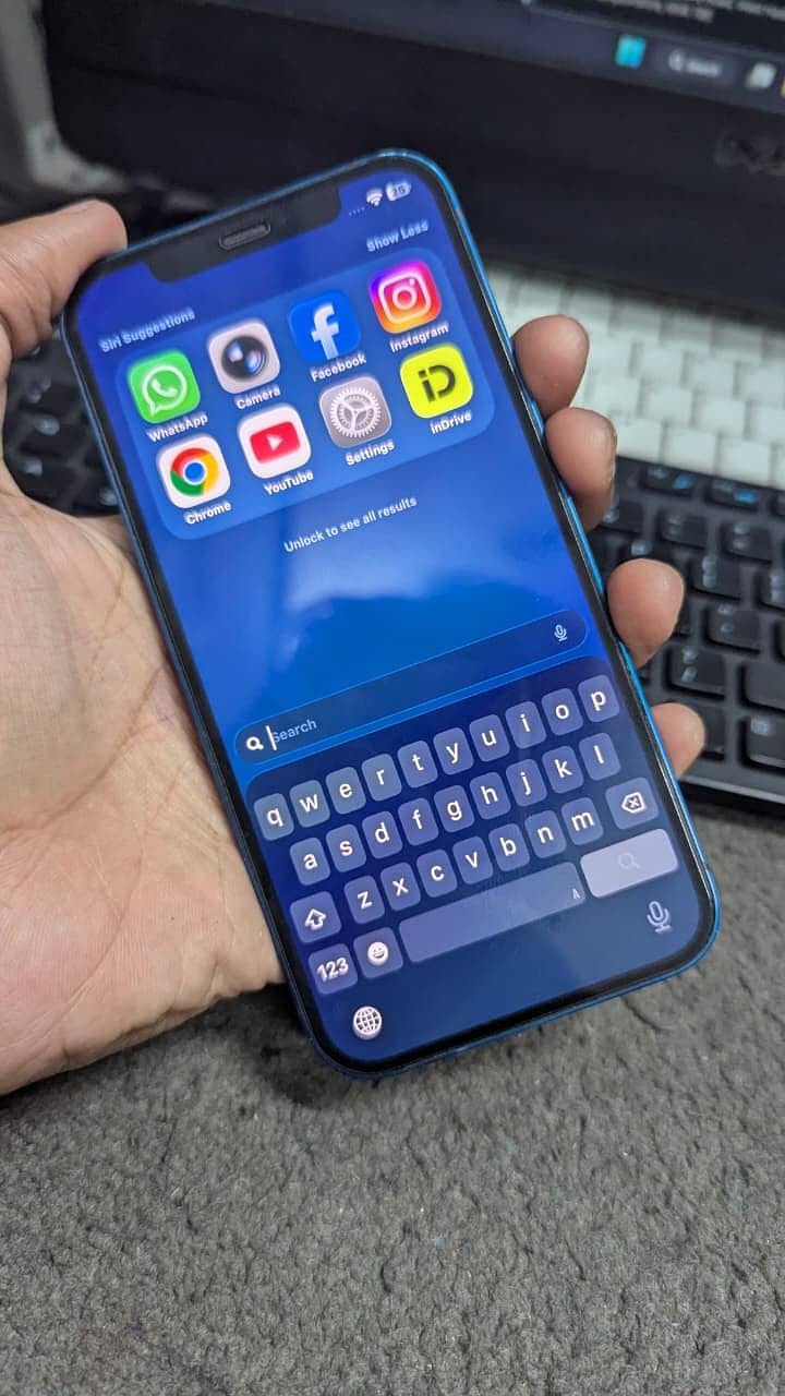 Apple iPhone 12 3