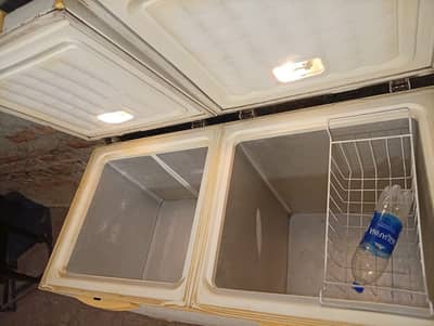 Waves inverter Freezer Good condition