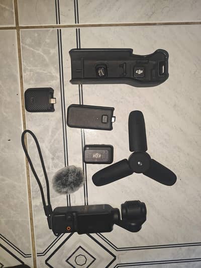 Untouched DJI OSMO POCKET 3 CREATOR COMBO