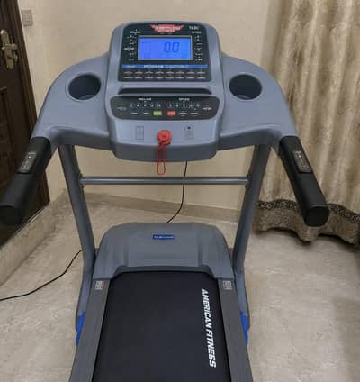 AMERICAN FITNESS TRDEMILL WITH AUTO INCLINE