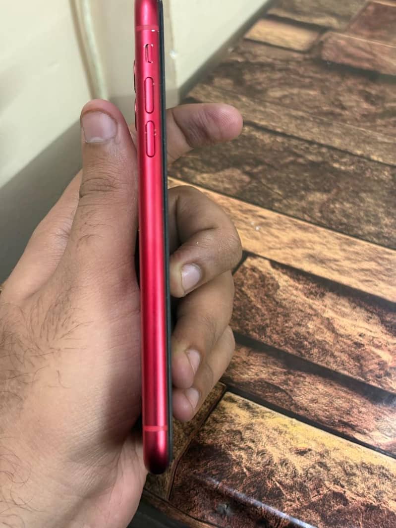 Apple iPhone 11 0