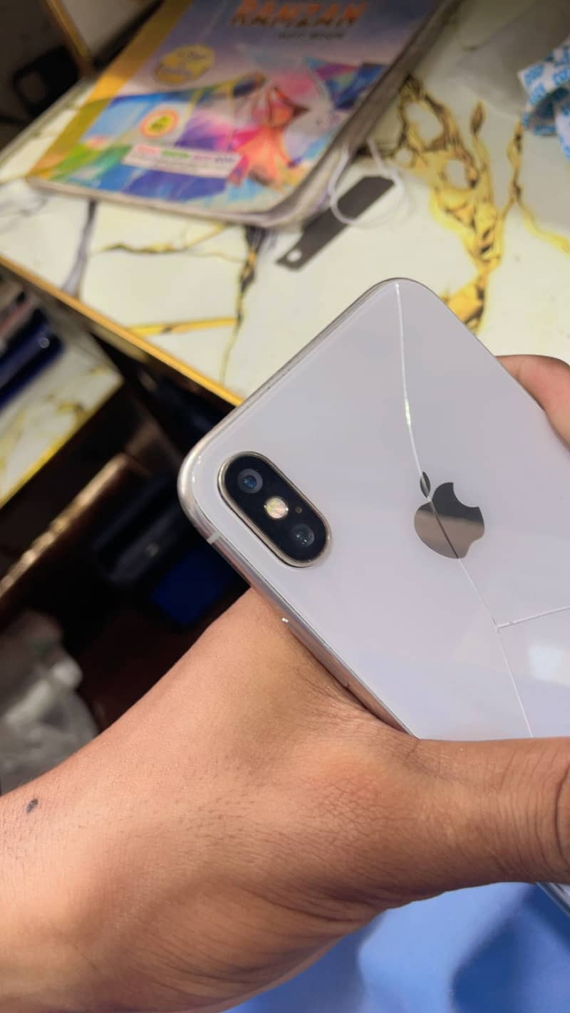 Apple iPhone X 6