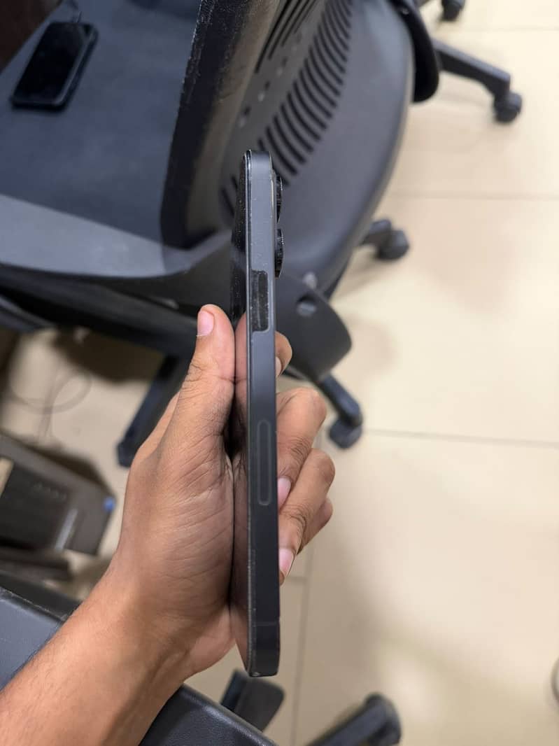 Apple iPhone 14 Pro Max 3