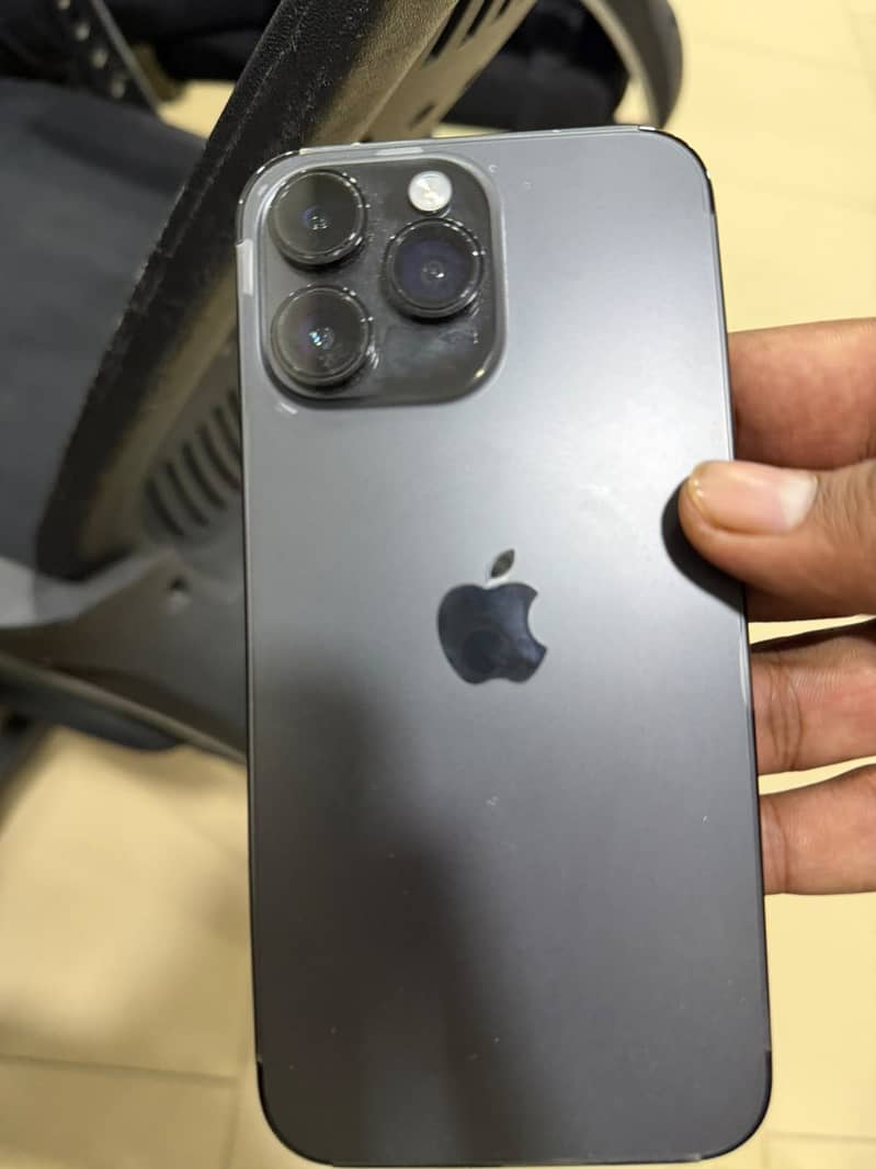 Apple iPhone 14 Pro Max 4