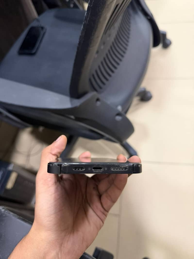 Apple iPhone 14 Pro Max 5