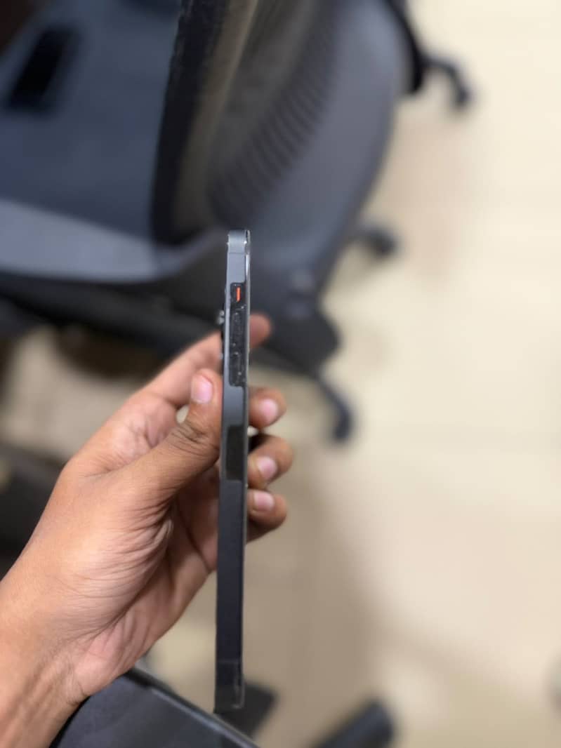 Apple iPhone 14 Pro Max 6