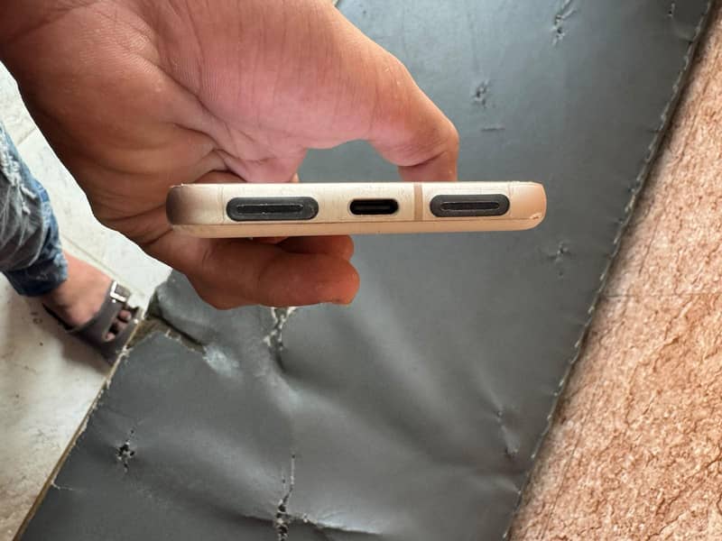 Google Pixel 8 7