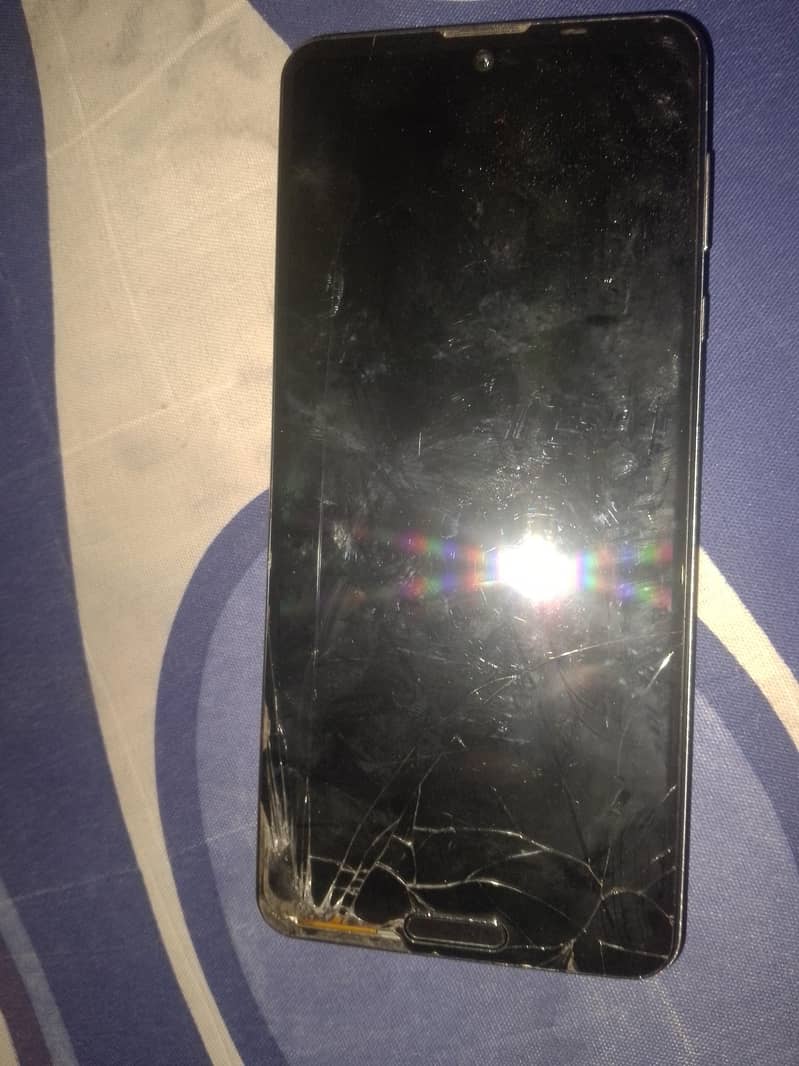 Sharp Aquos R5G 1
