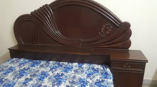 Bed dressing table mirrors and iron stand