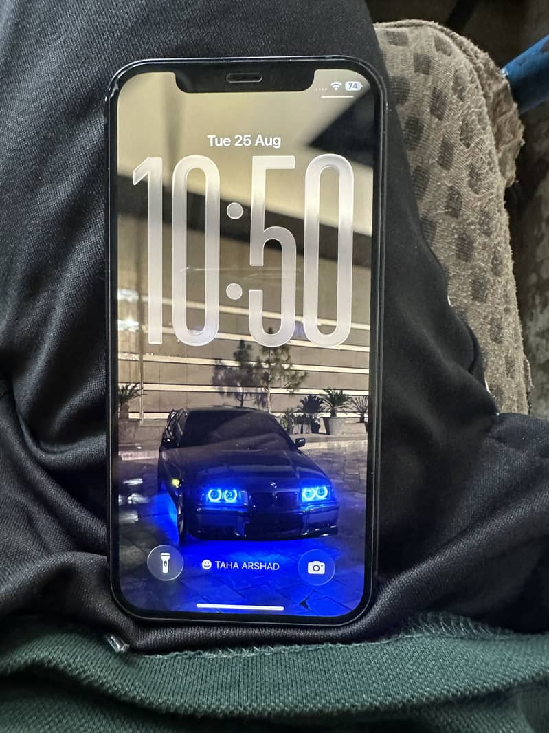 Apple iPhone 12 3