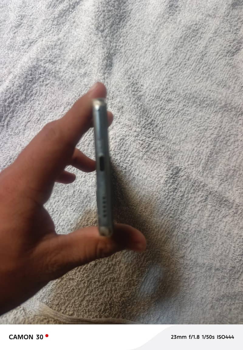 Infinix Note 40 5