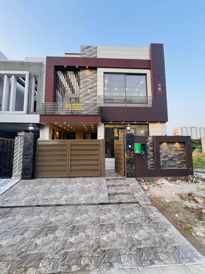 5.3 Marla Exclusive & Luxury Home Premium Location For Sale In Block B Phase 2 Bahria Orchard Main Raiwind Road Lahore