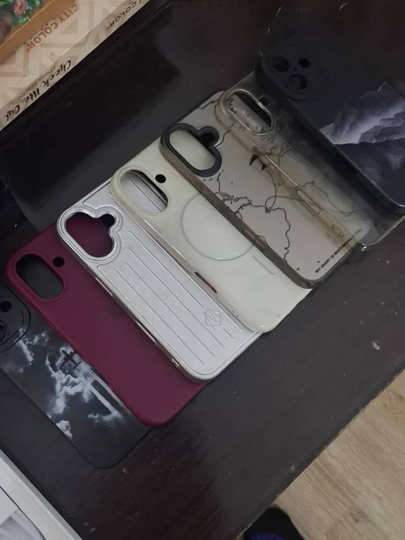 Apple iPhone 16 4