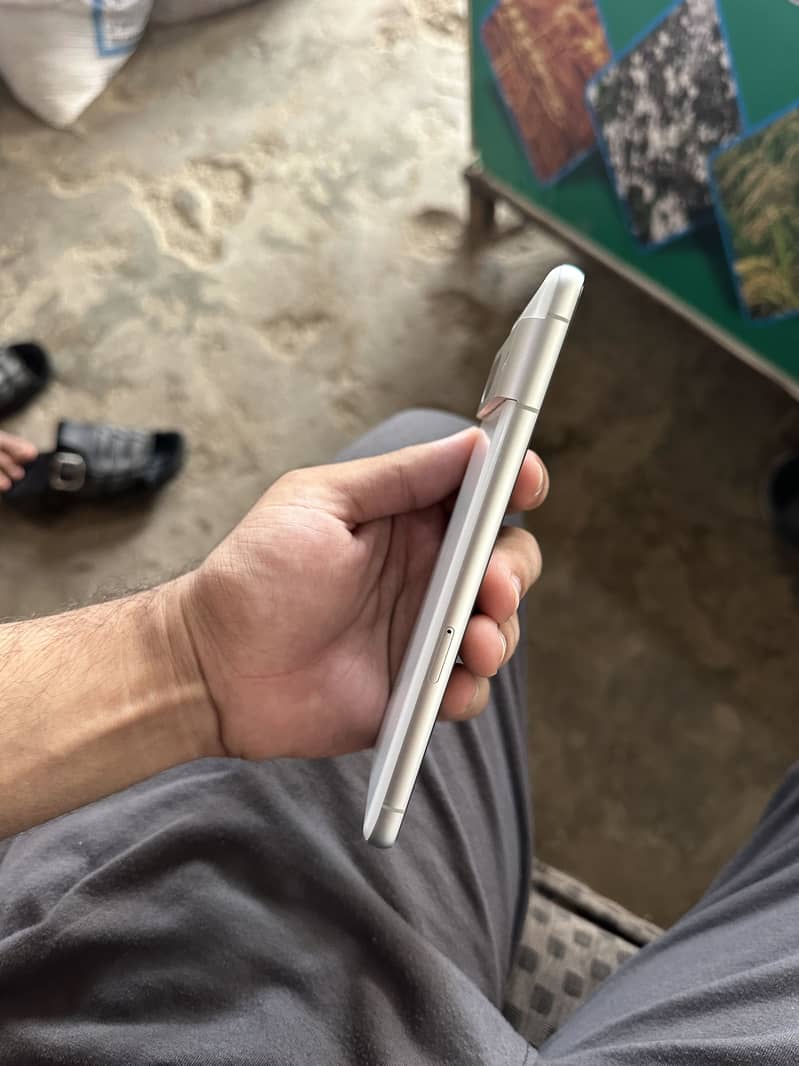 Google Pixel 7 3
