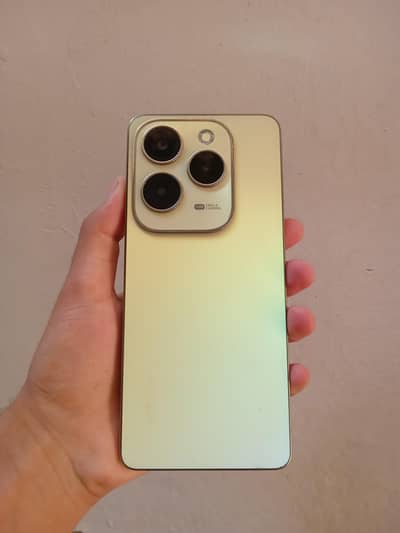 Infinix Hot 40