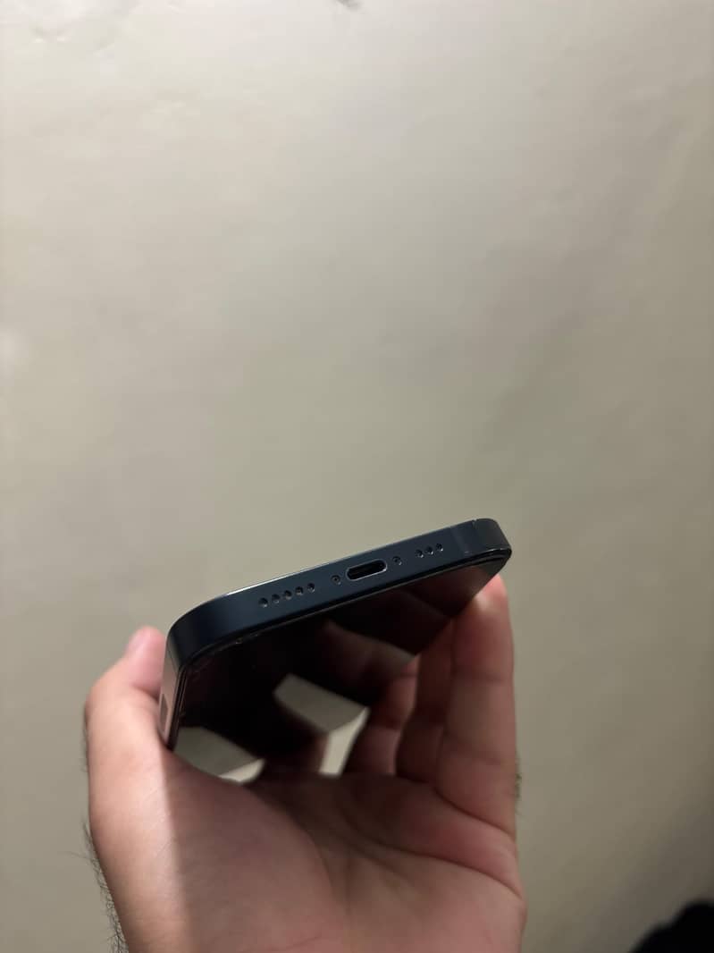 Apple iPhone 14 2
