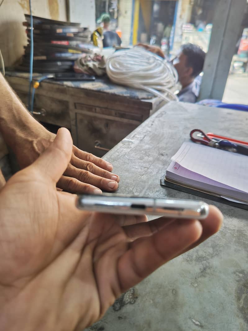 Google Pixel 7 Pro 6