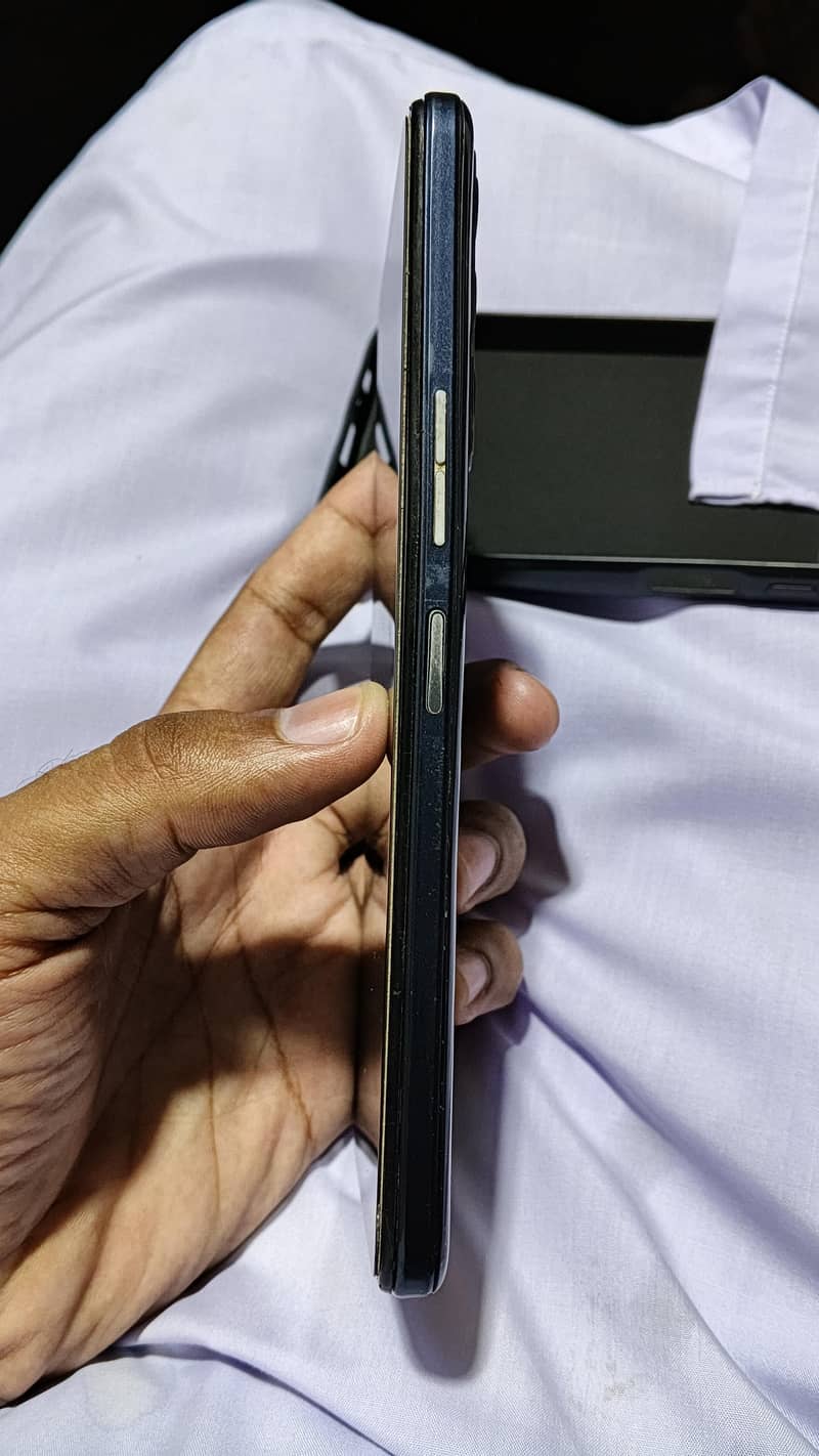 Tecno CAMON 18T 1