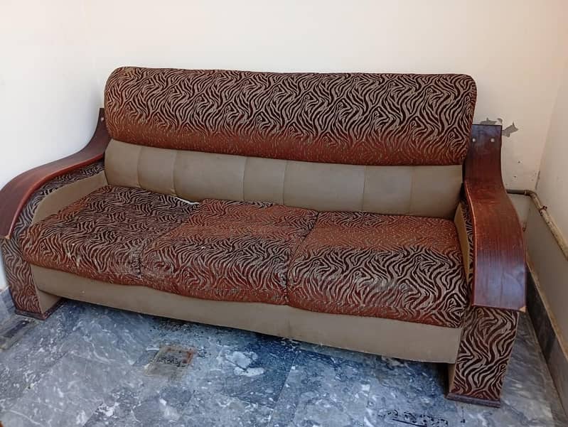 used sofa set 0