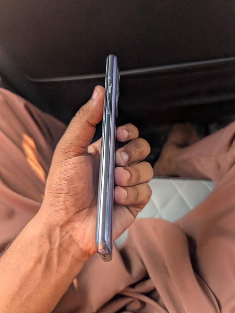 One Plus 9 Gg 1