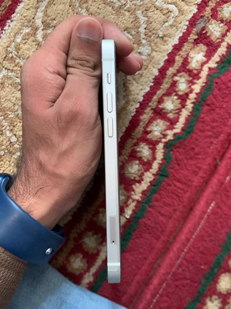Apple iPhone 12 2