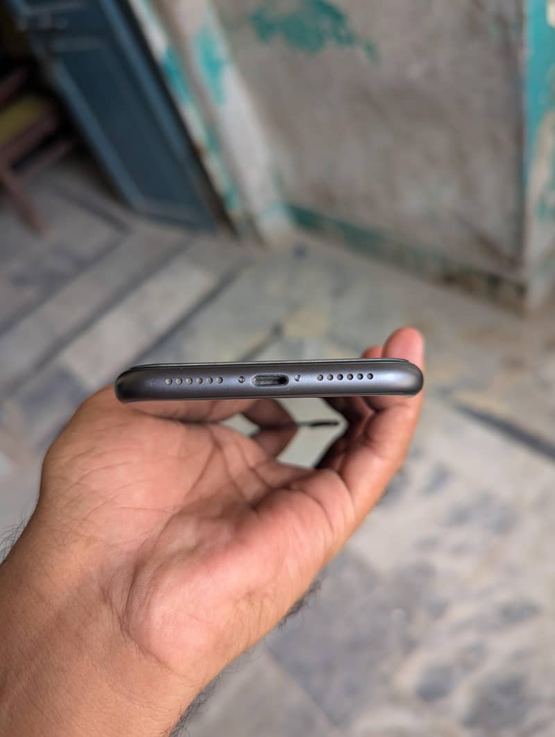 Apple iPhone 11 2