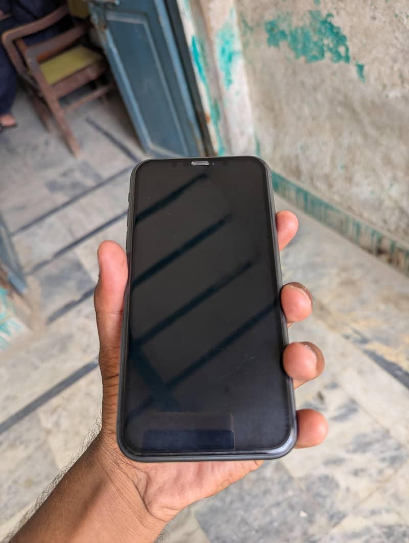 Apple iPhone 11 5