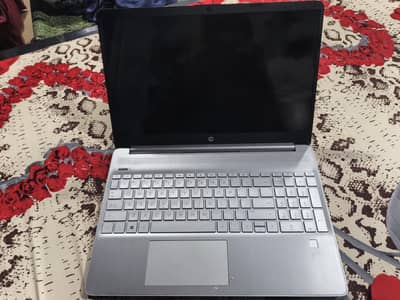 HP 15S rayzen 5 5500u