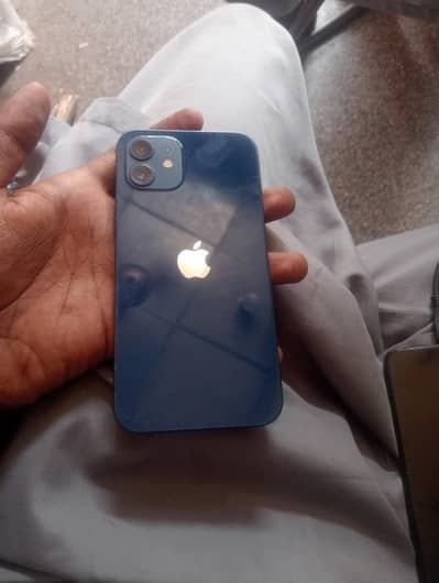 Apple iPhone 12
