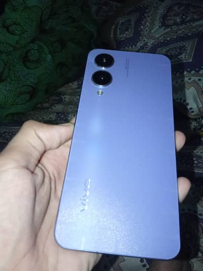 vivo Y17s