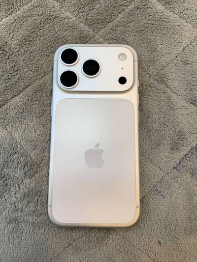 Apple iPhone 17 Pro Jv