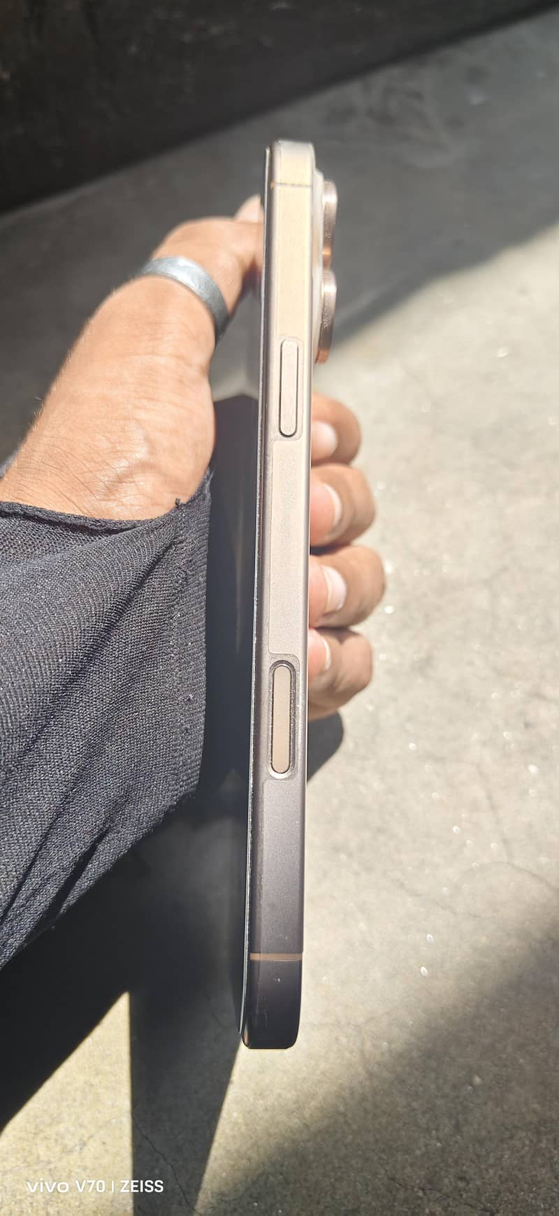 Apple iPhone 16 Pro Max 3