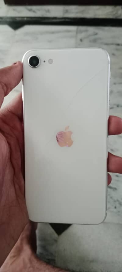 Apple iPhone SE