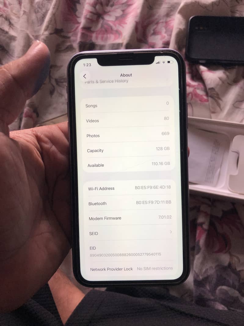 Apple iPhone 11 8