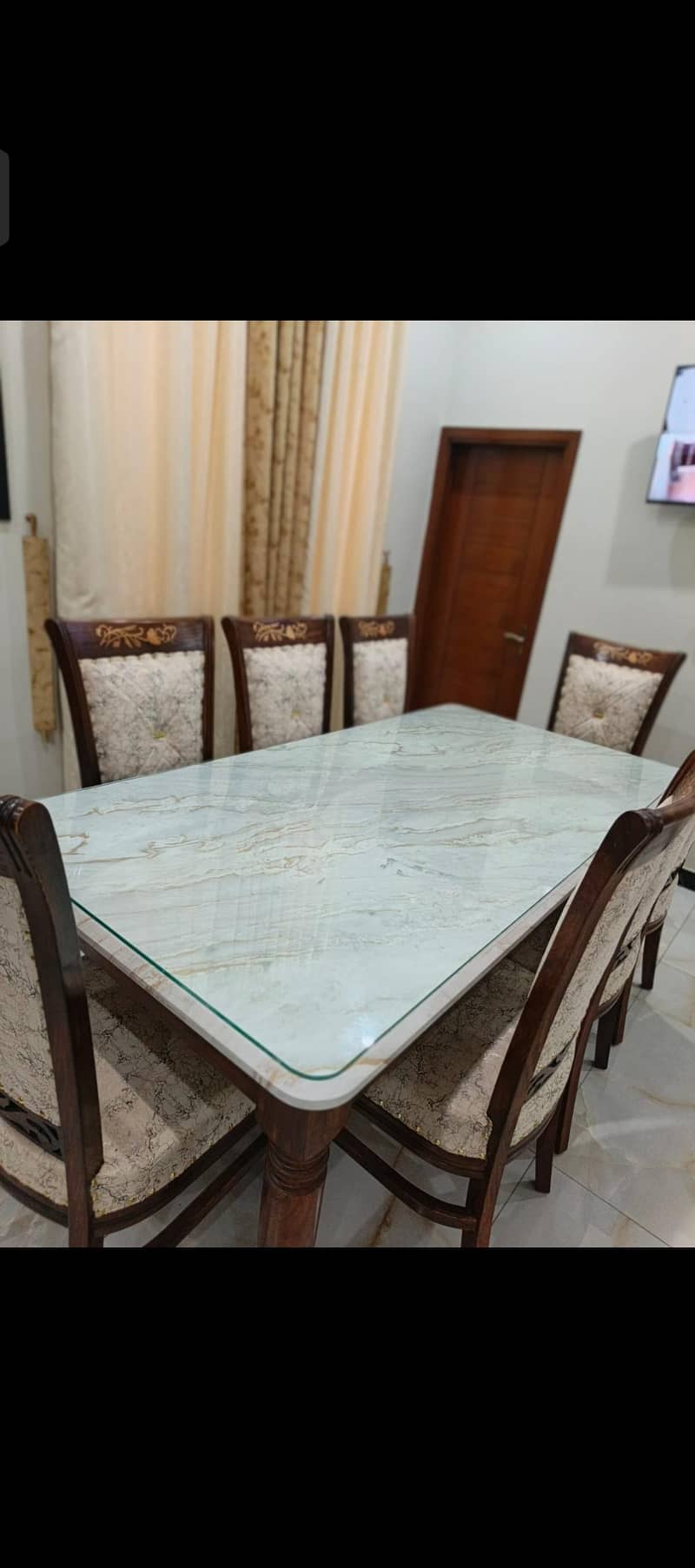 Dinning Table 0