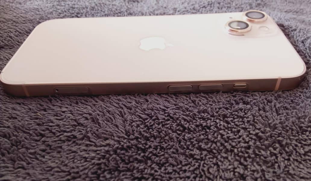 Apple iPhone 13 1