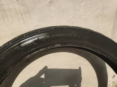 2 Tyres