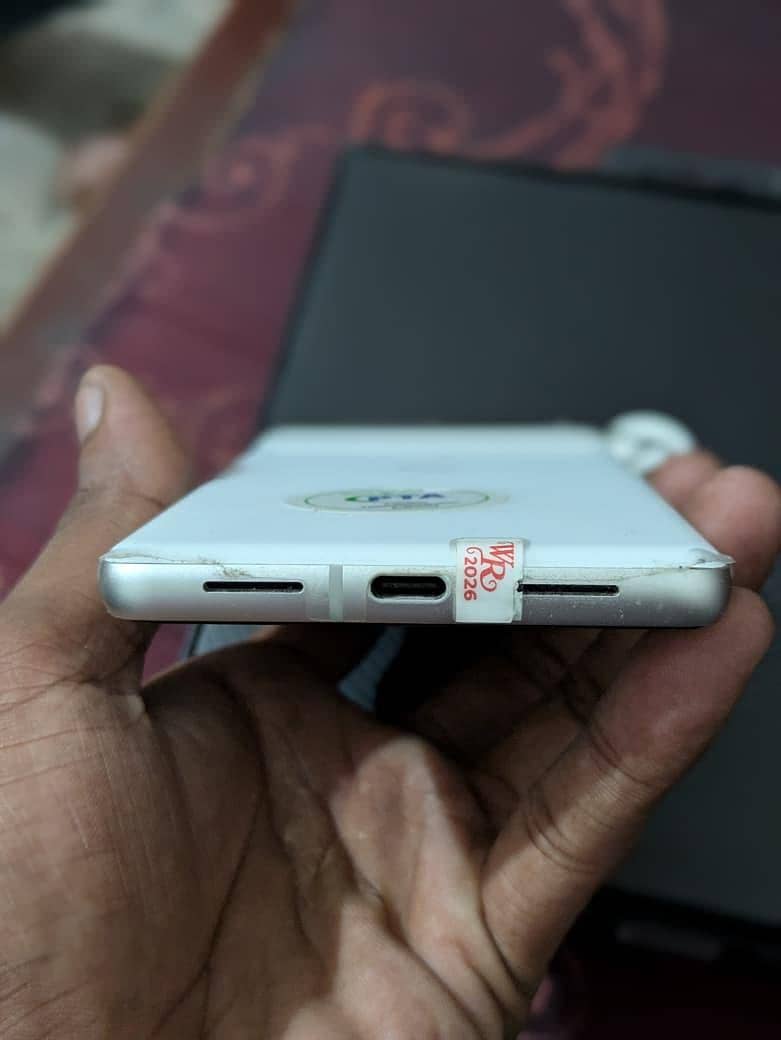 Google Pixel 7 5