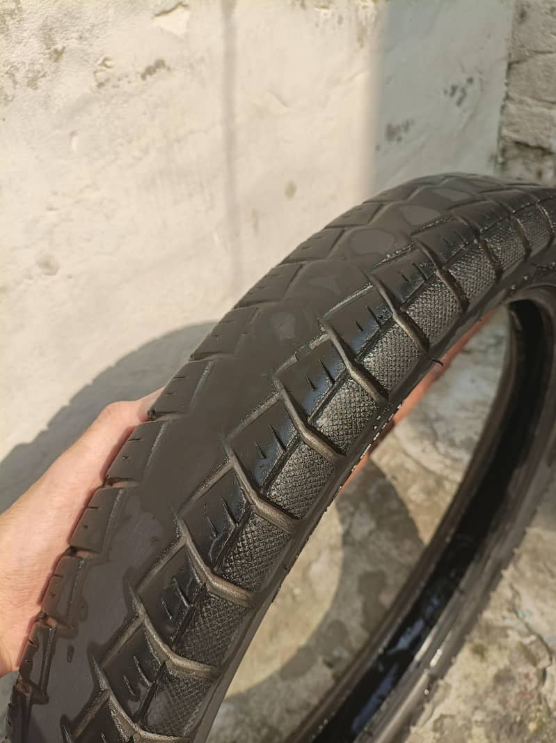 2 Tyres 5