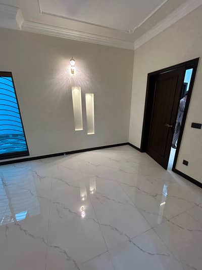 8 Marla Independent Double Story House For Rent
