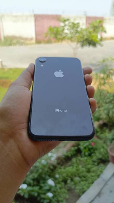 Apple iPhone XR